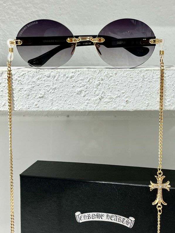 Picture of Chrome Hearts Sunglasses _SKUfw46125100fw